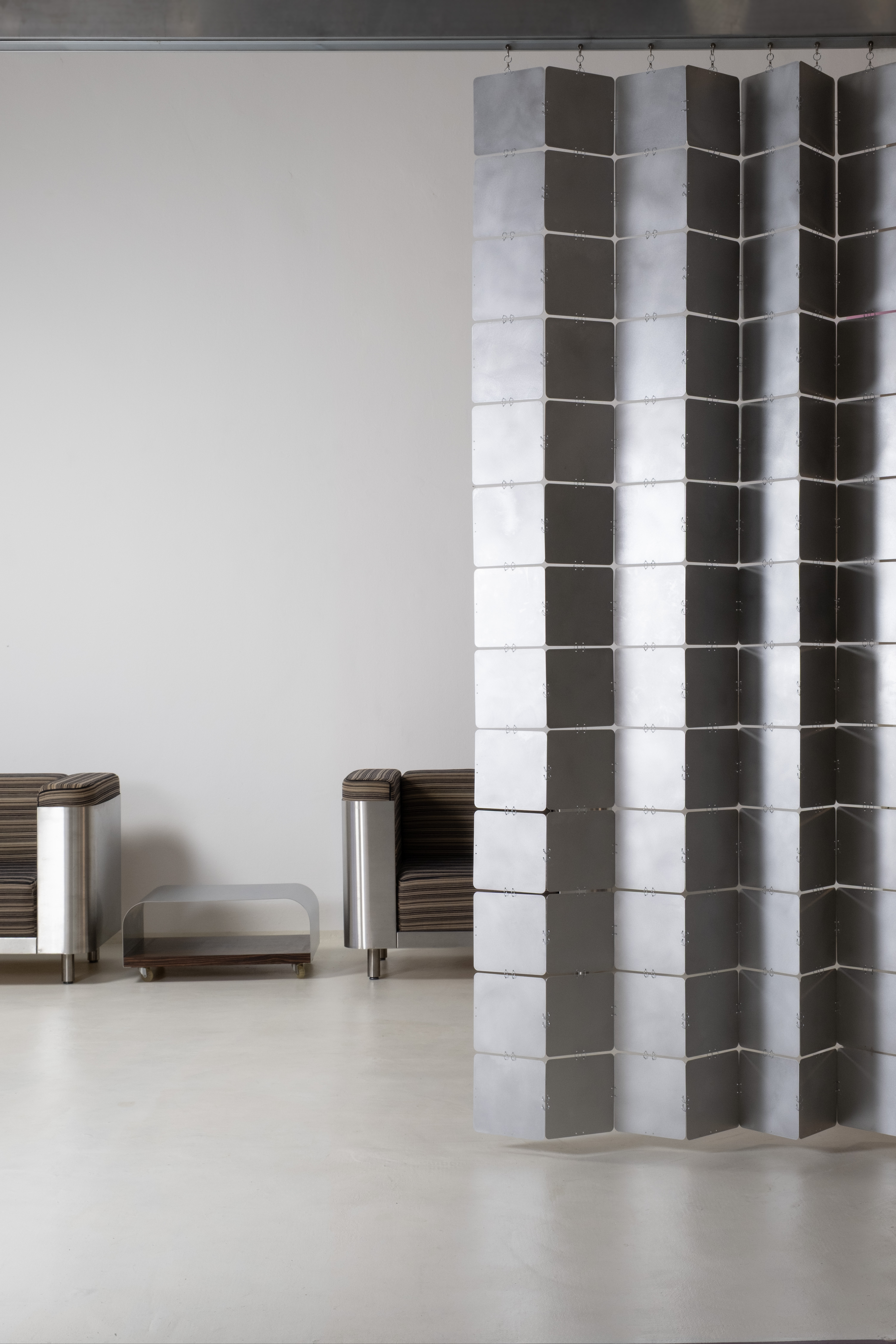 NOLASTAR - the modular room divider and curtain system